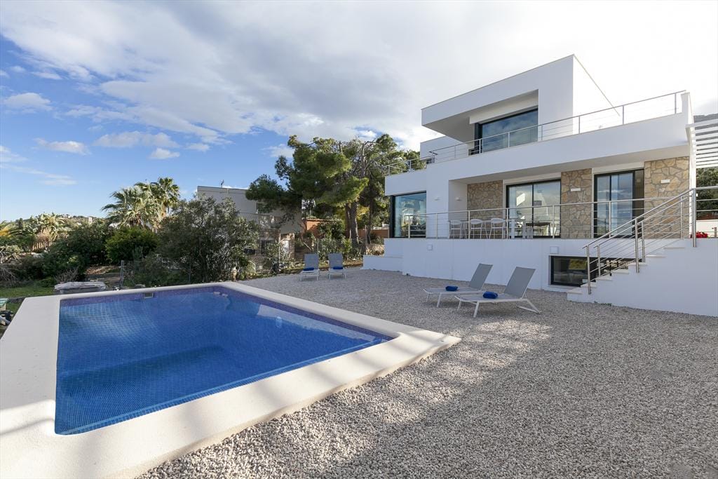 exterior quality rent