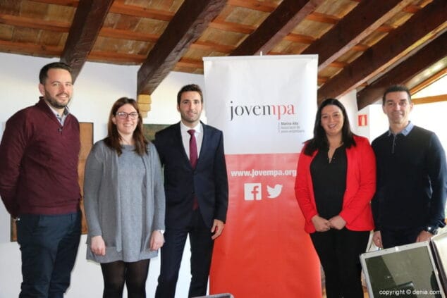 jose antonio bas con su junta directiva