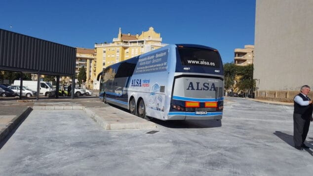 pruebas de accesibilidad en la estacion de autobuses