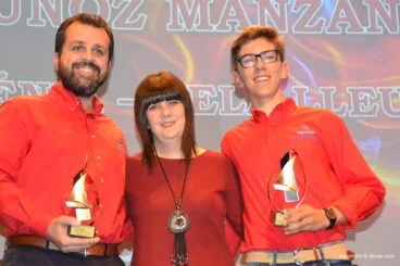 Toni Vidal y Jacobo Miquel con su trofeo