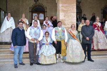 Nuevos presidentes para las fallas 2019 – Falla Darrere