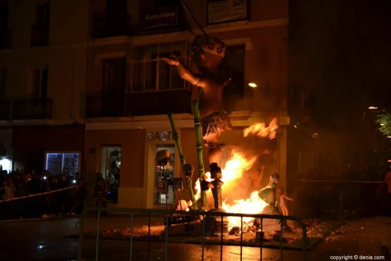 Cremà de las fallas de Dénia 2018 - Llamas