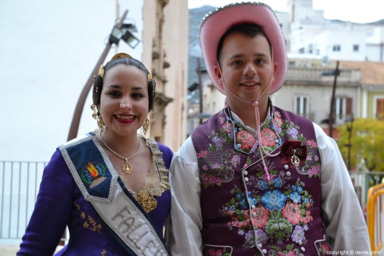 Nuevos presidentes para las fallas 2019 - Álex Morla y Gemma Juan - Falla Les Roques
