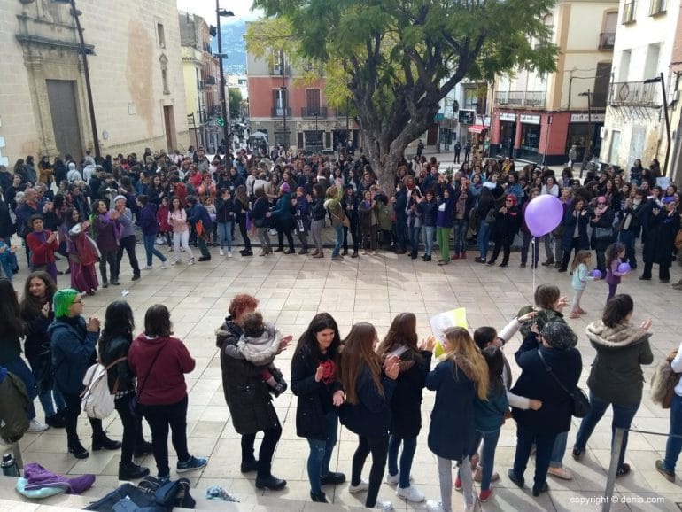 Concentración 8 Marzo Dénia - Conga