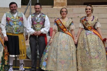 Pleitesias a las falleras mayores de Dénia – Falla París Pedrera