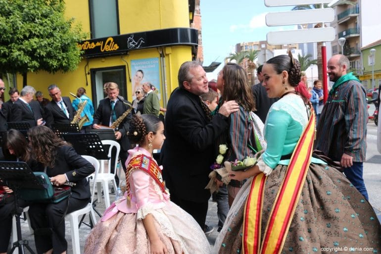 Concierto de la Banda de Dénia en la falla Saladar - detalle floral