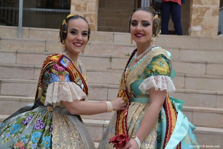 Pleitesias a las falleras mayores de Dénia - Falla Diana
