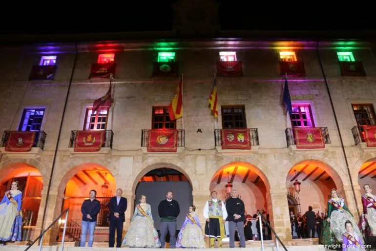 Crida Falleras Mayores Dénia 2018 - Fachada del Ayuntamiento