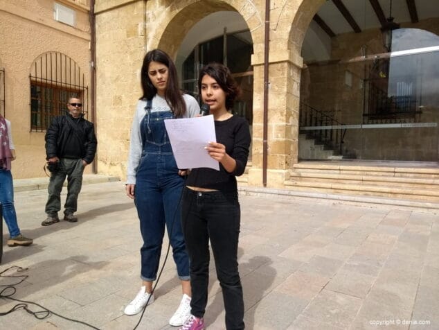 16 concentracion 8 marzo denia lectura del manifiesto