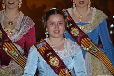 Cremà de las fallas de Dénia 2018 – Falleras de la corte llorando