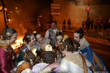 Cremà de las fallas de Dénia 2018 – Abrazos