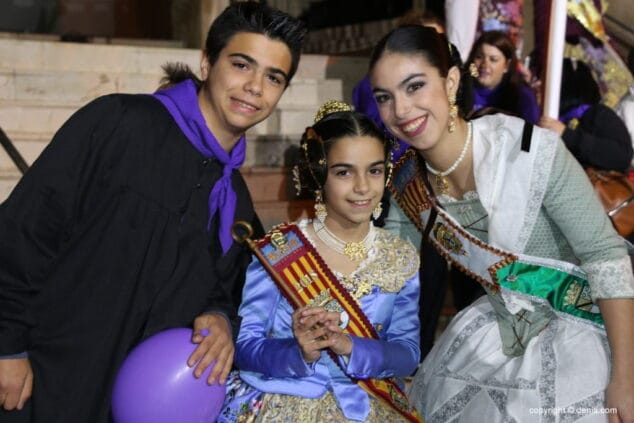 24 crida falleras mayores denia 2018 carla con sus hermanos