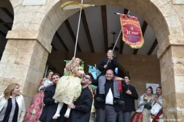Premios Infantiles fallas Dénia 2018 – Marina y Francisco con los banderines