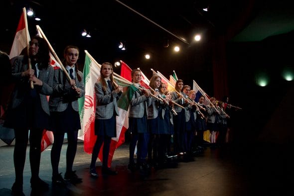 acto de banderas y apertura del acto