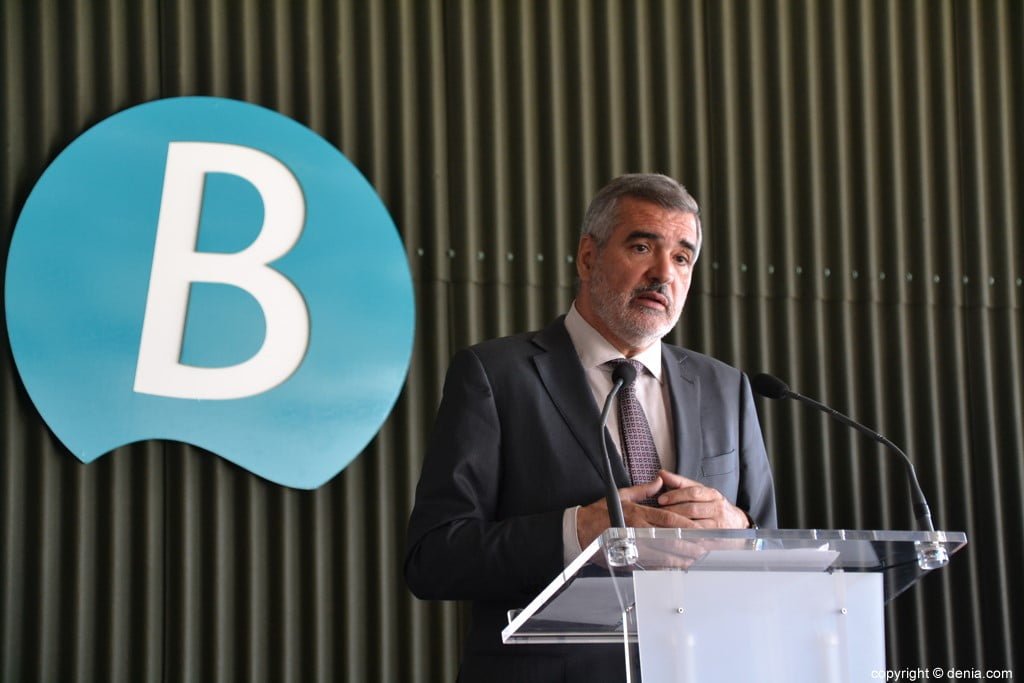 Adolfo Utor durante la presentación de la RSC de Baleària 2017