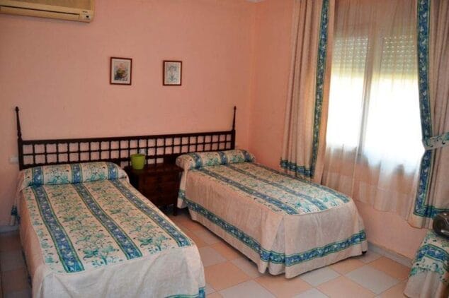 amplio dormitorio euroholding