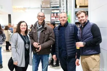 Asistentes a la inauguración Puga Cash & Carry