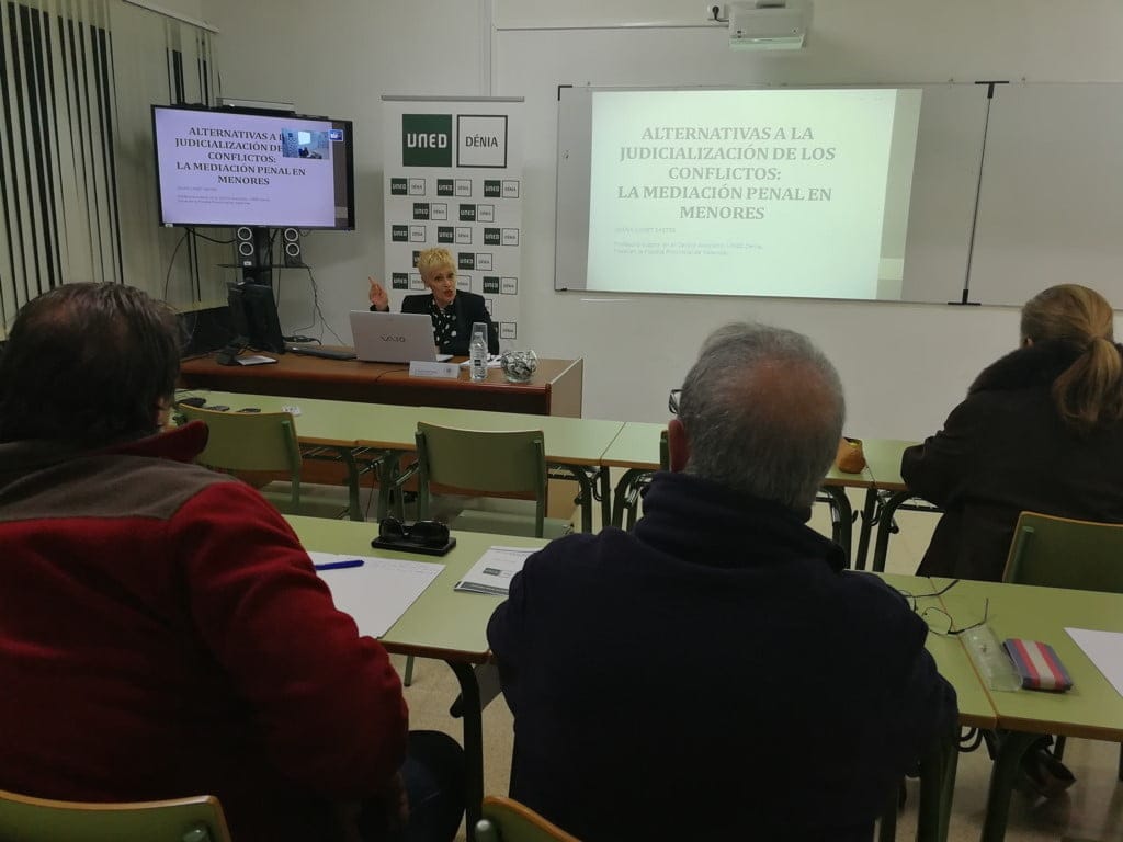 curso sobre mediacion penal en menores en denia
