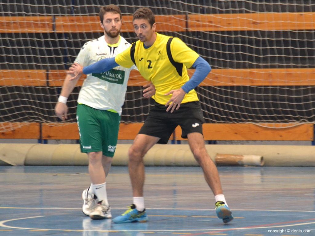 El Garbi Dénia concluyó la temporada con una derrota ante el BM Horadada (26-30) 1 defensa del garbi denia