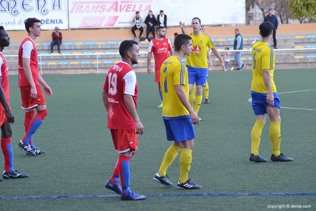 defensores dianenses con jugadores del canals