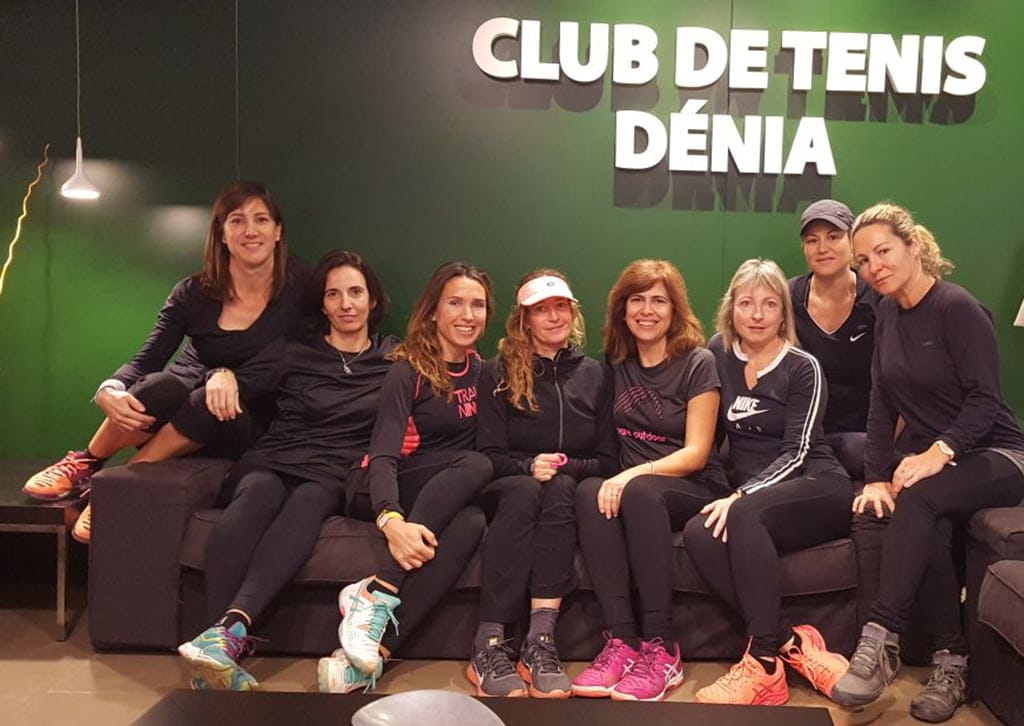 equipo femenino v40 b del club tenis denia
