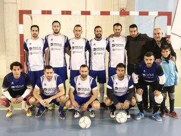 equipo reale audifonos romany