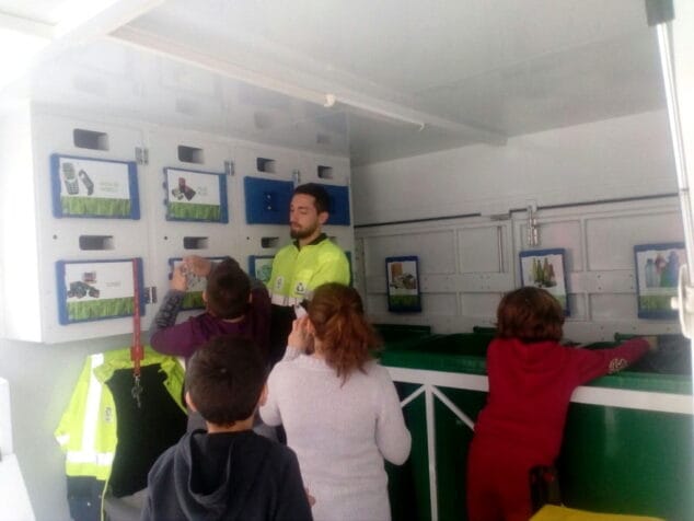 explicacion sobre el funcionamiento del ecoparque movil