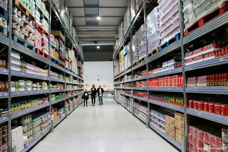 Grandes pasillos Puga Cash & Carry