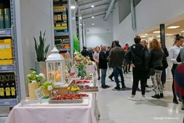 Invitados al evento Puga Cash & Carry