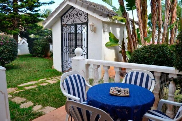 jardin del adosado a la venta euroholding