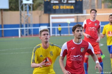 jordi junto a un jugador de la ud canals