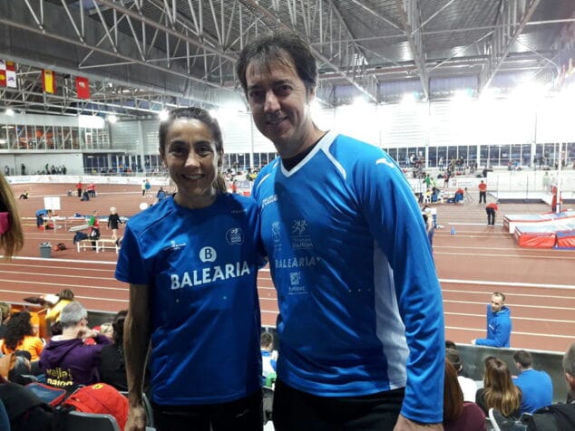 lilia riva junto a sebastian moratalla en salamanca