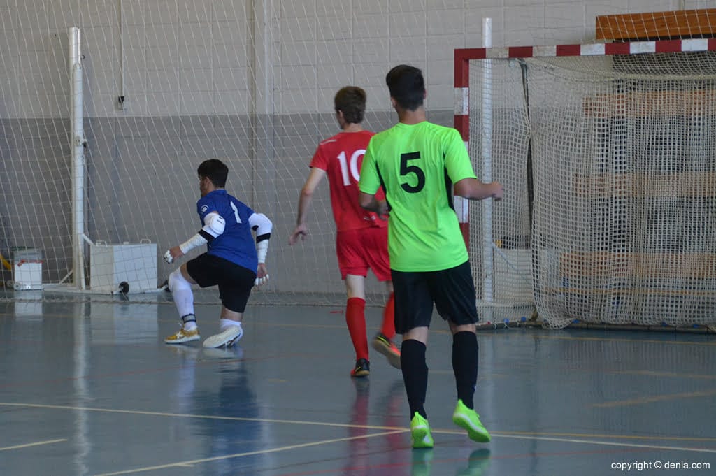 Clara superioridad del Paidos-F. Fernández Luna ante el Promesas Alicante (7-9) 1 los colegiales en tareas defensivas
