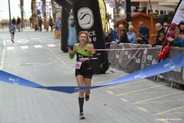 Mª Isabel Ferrer entrando como ganadora