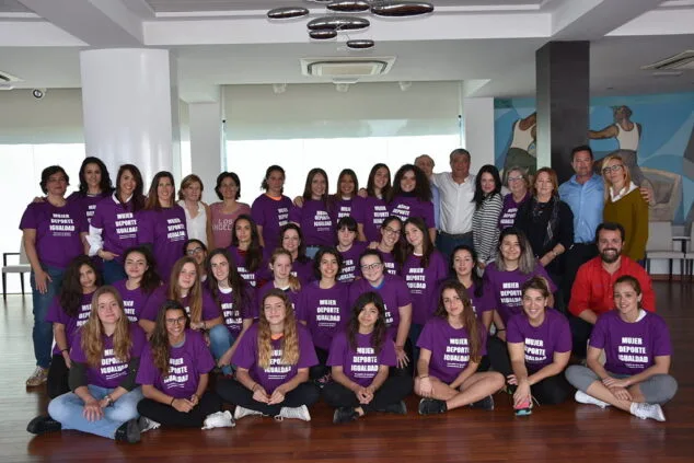 mujeres que participaron en la travesia