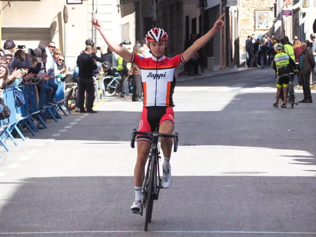 El equipo Multiesport-UCMontgó fue el vencedor de la 'Volta Ciclista a la Marina' 11 paul double ganandor en pedreguer