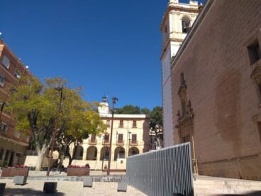 plaza de la constitucion denia