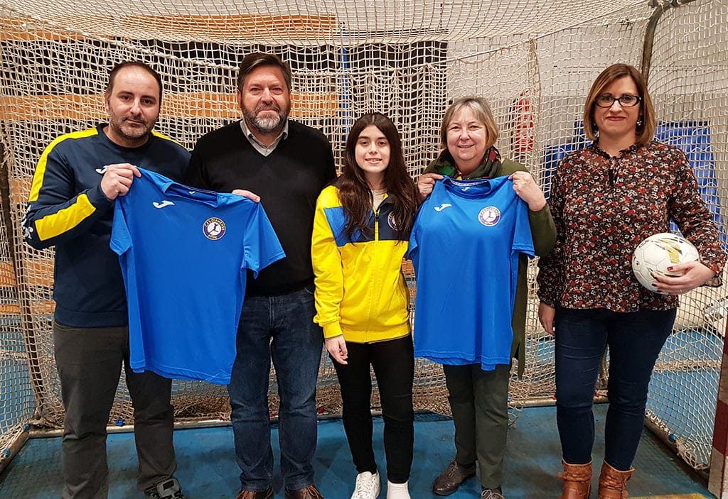 Nace el equipo femenino del CFS Dianense Futsal con Laura Ribes como primera jugadora 1 presentacion del cfs dianense femenino