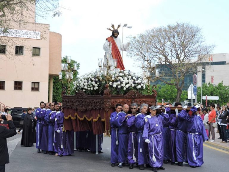 Procession in Dénia