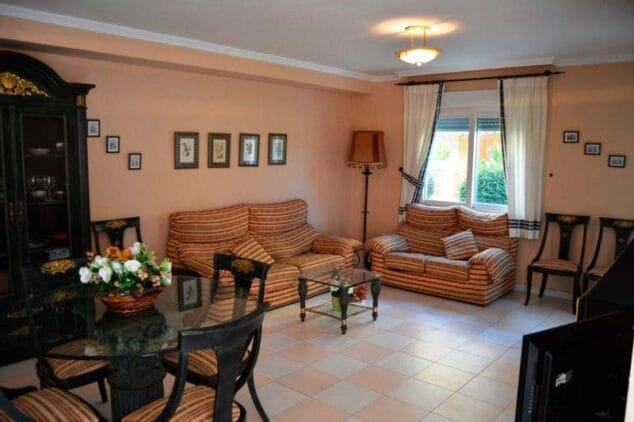 sala de estar del adosado euroholding