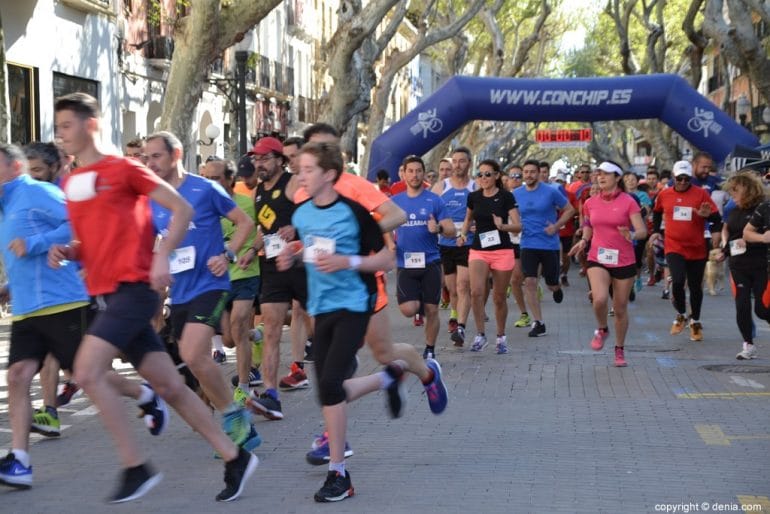 022 5º Marcha Solidaria a favor del CEE Raquel Payá - Salida de los participantes