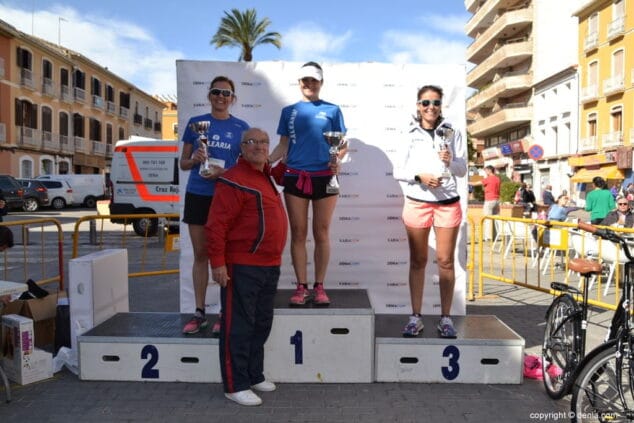 04 5o marcha solidaria a favor del raquel paya podium veteranas femenino