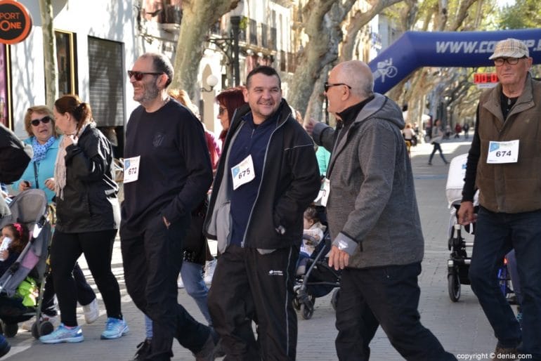 041 5º Marcha Solidaria a favor del CEE Raquel Payá - Salida de los participantes