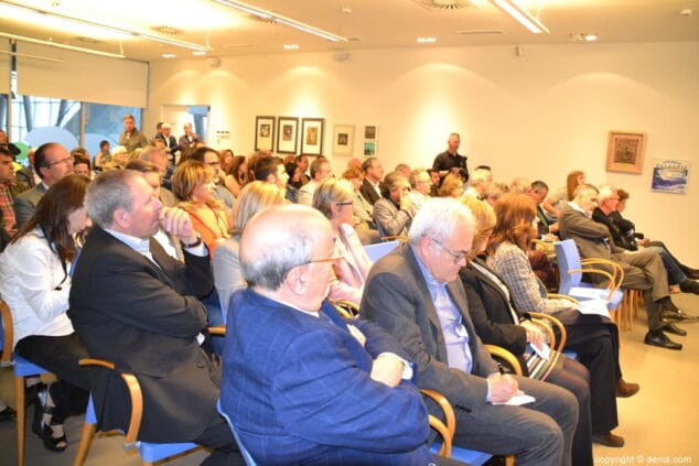 05 foro de debate proa en denia publico