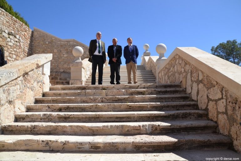 Inauguración de la escalera del Duc de Lerma - alcalde y representantes del Ministerio