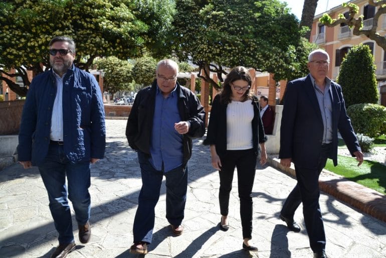 Mónica Oltra visita Dénia - De camino a Servicios Sociales