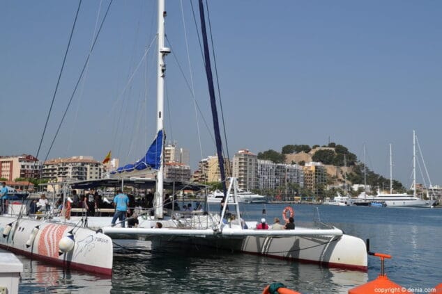 20 inauguracion xi salon nautico denia excursion en catamaran