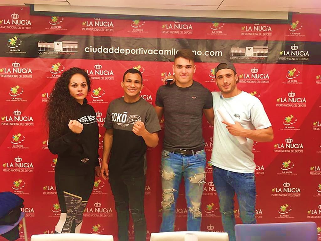 algunos de los luchadores en la nucia