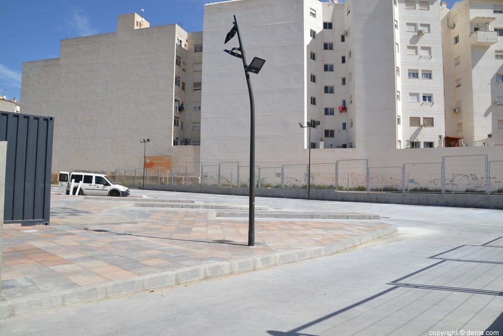 andenes de la nueva estacion de autobus de denia