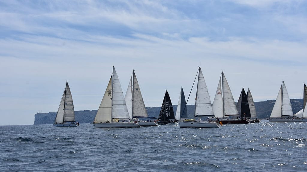 Este sábado se celebrará la 'IV Prueba del Trofeo Cabo San Antonio 2017-18' 1 barcos en la regata del trofeo cabo san antonio